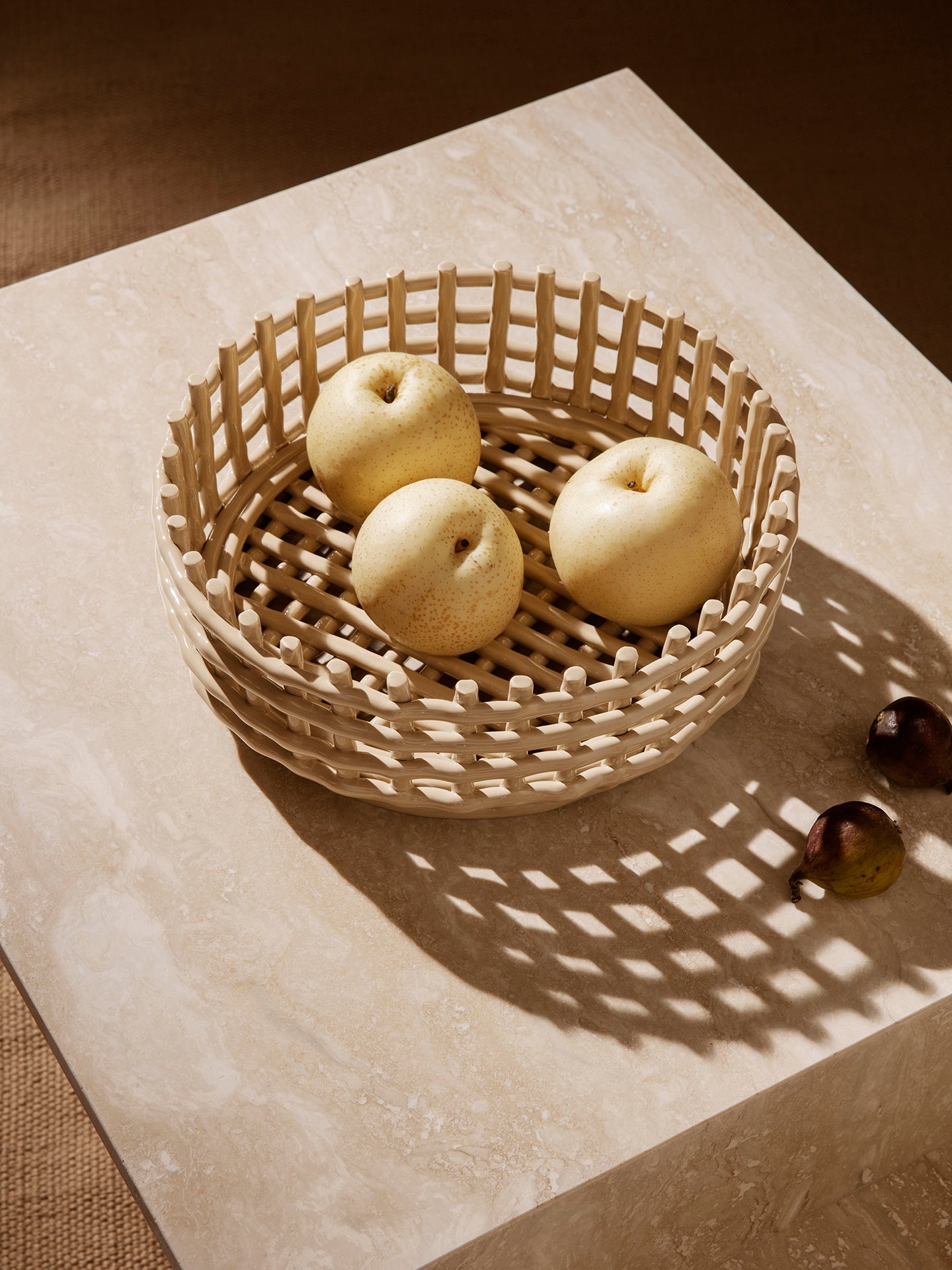 Ferm Living - Panier de table en céramique - Cashmere