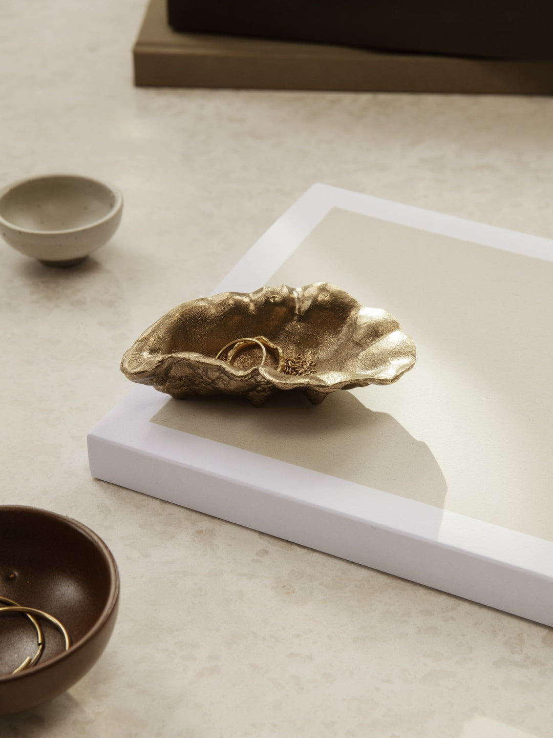 Ferm Living - Bol Oyster - Laiton