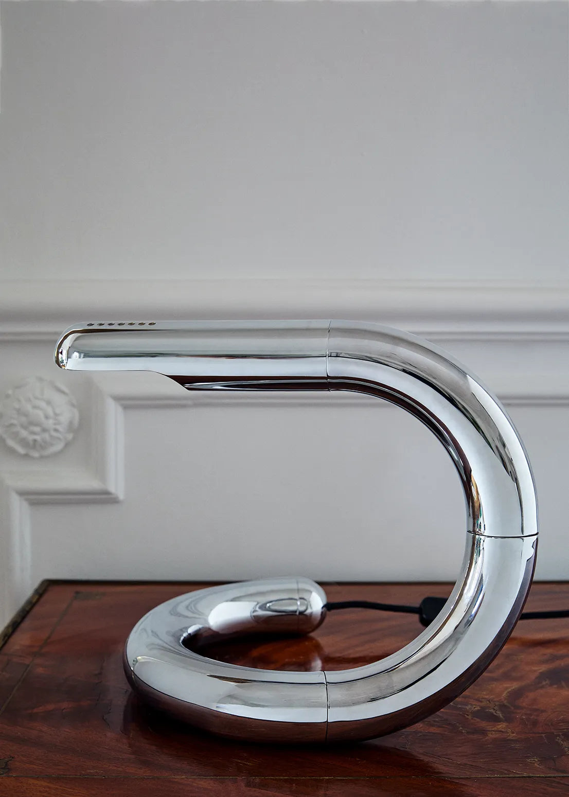 Gubi - Lampe de Table - Aspide