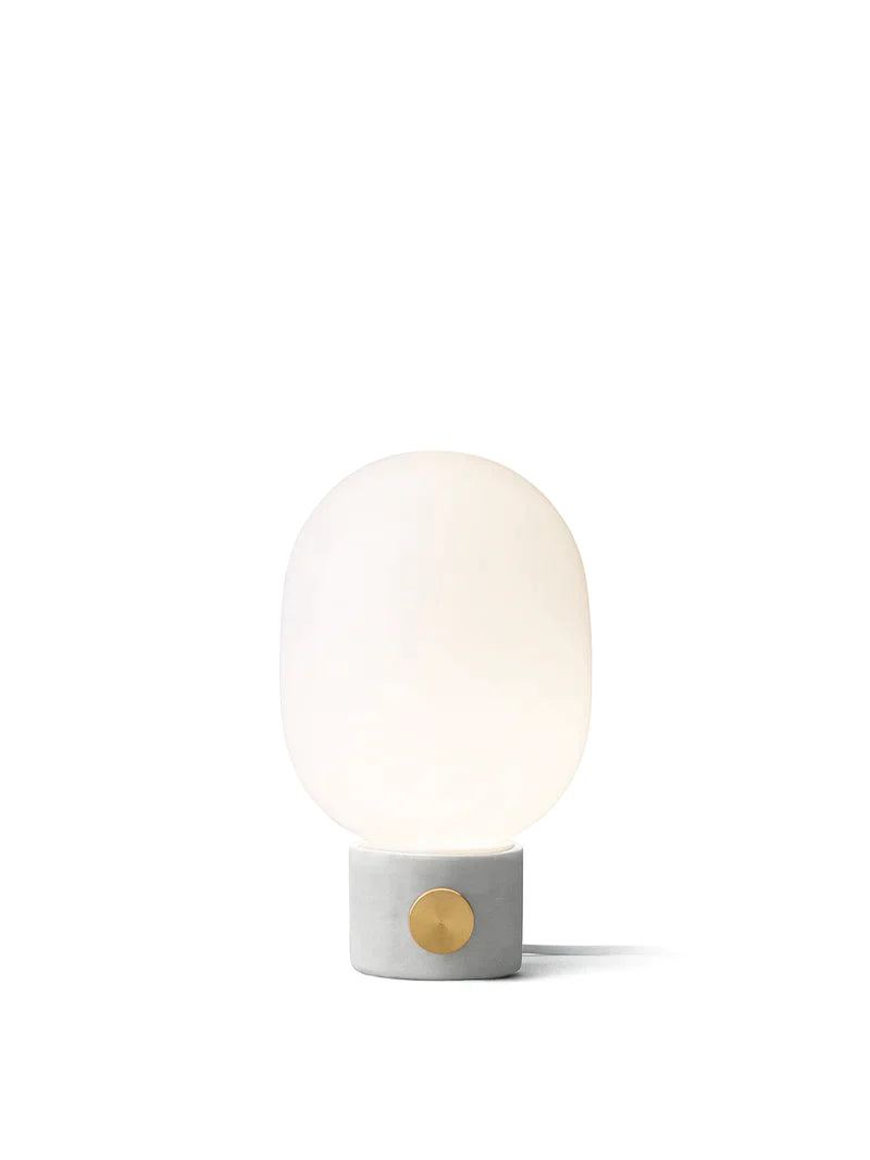 Audo Copenhagen - Lampe de table - JWDA Concrete Lamp Béton Gris Clair/Laiton