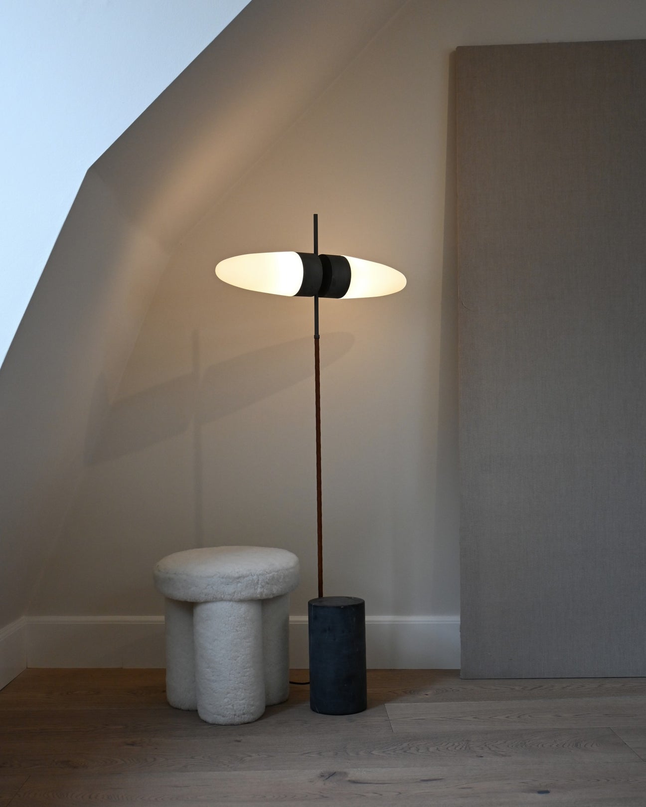 101 Copenhagen - Tabouret Big Foot - Peau de mouton