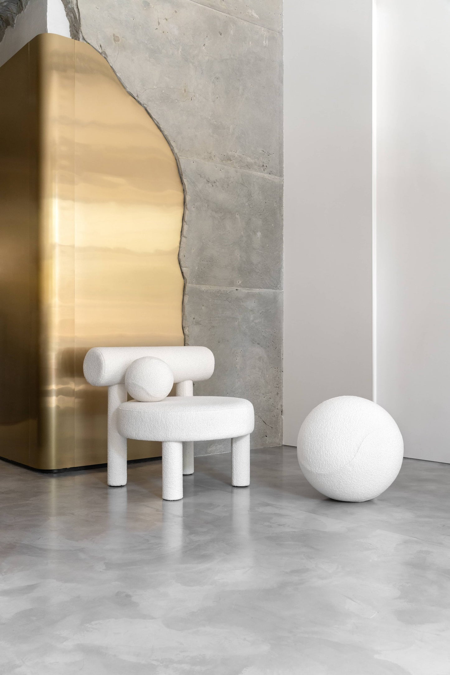 Noom - Fauteuil bas Gropius CS1 de Kateryna Sokolova