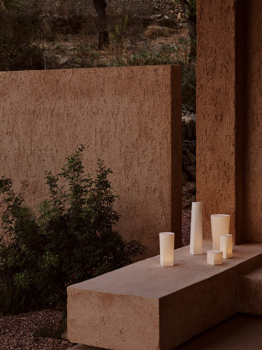 Audo Copenhagen - Lampe de table - Bougie sans flamme Ignus, H 15 cm