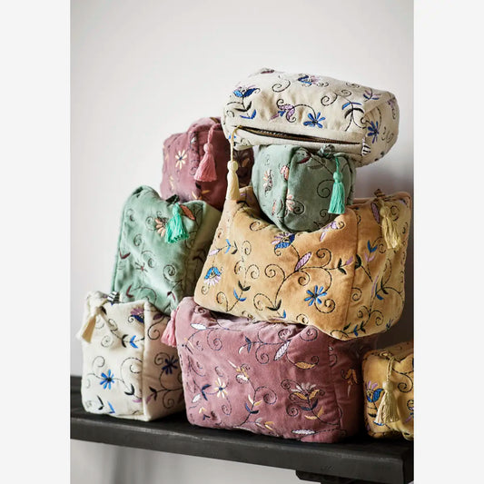 Madam Stoltz - Trousse de toilette en velours brodé beige