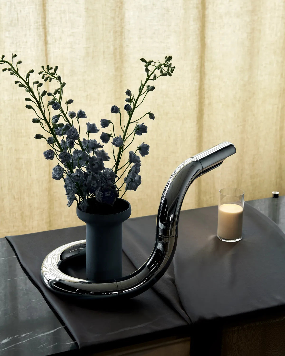 Gubi - Lampe de Table - Aspide