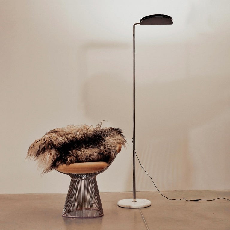 DCW - Lampadaire Mezzaluna Floor tête noire de Bruno Gecchelin