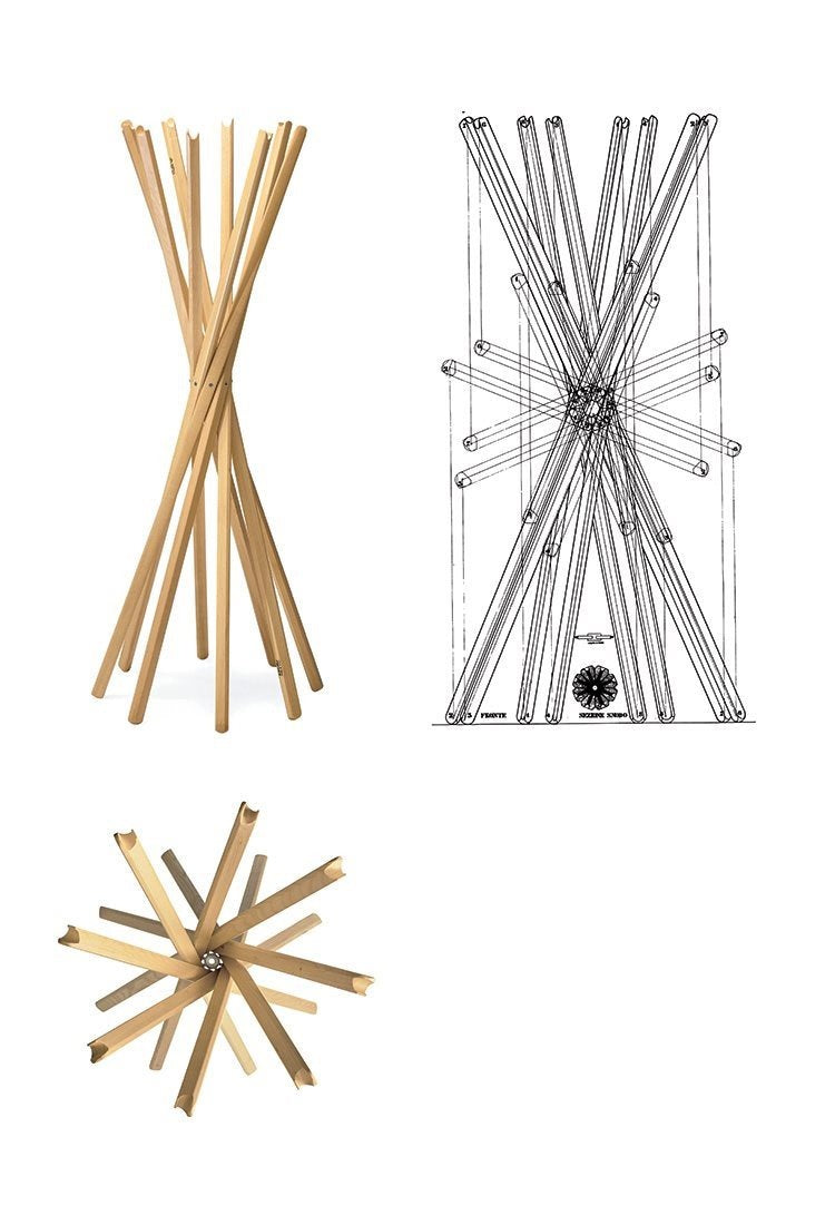 Zanotta - Porte-manteaux - Sciangai en frêne teinté naturel de De Pas, D’Urbino, Lomazzi