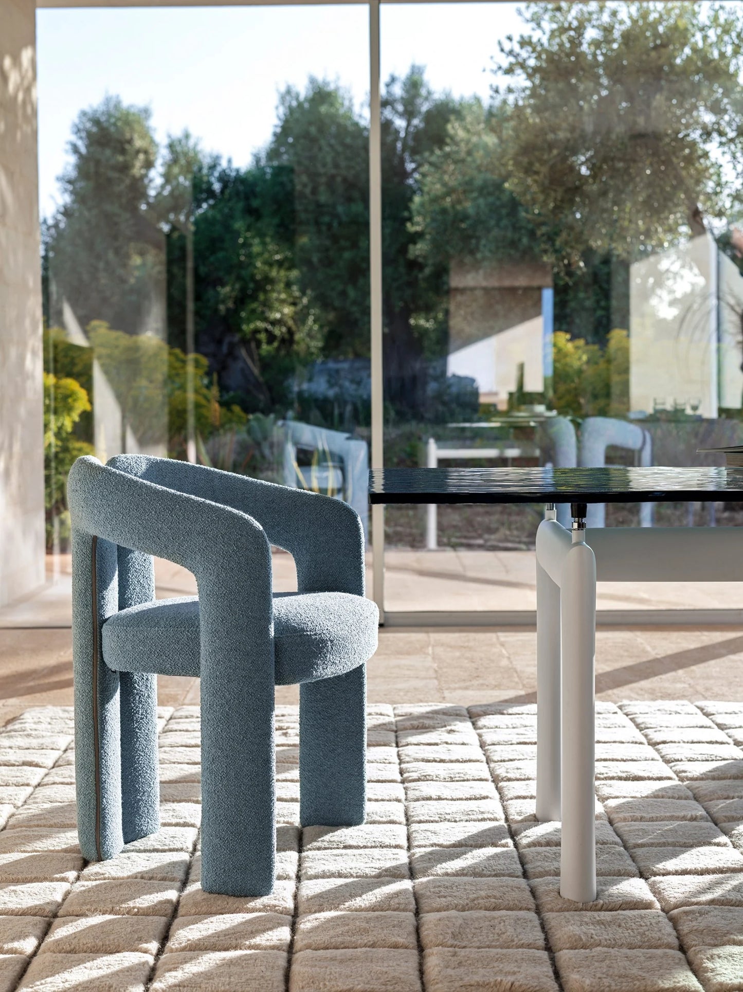 Cassina - Chaise - Dudet de Patricia Urquiola