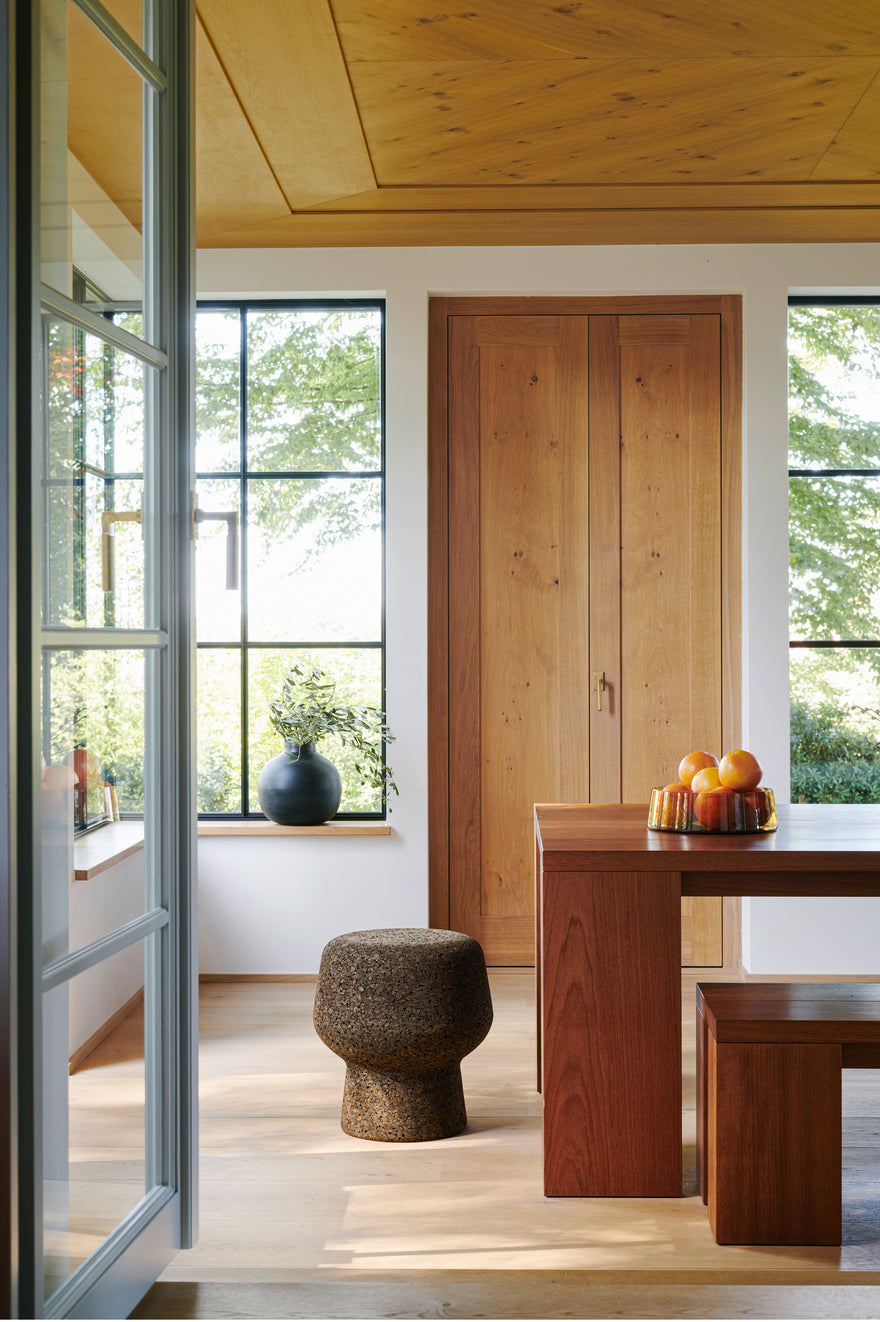 Classicon - Corker Hocker 1