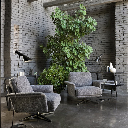 Verzelloni – fauteuil et pouf Nilson de Lievore Altherr