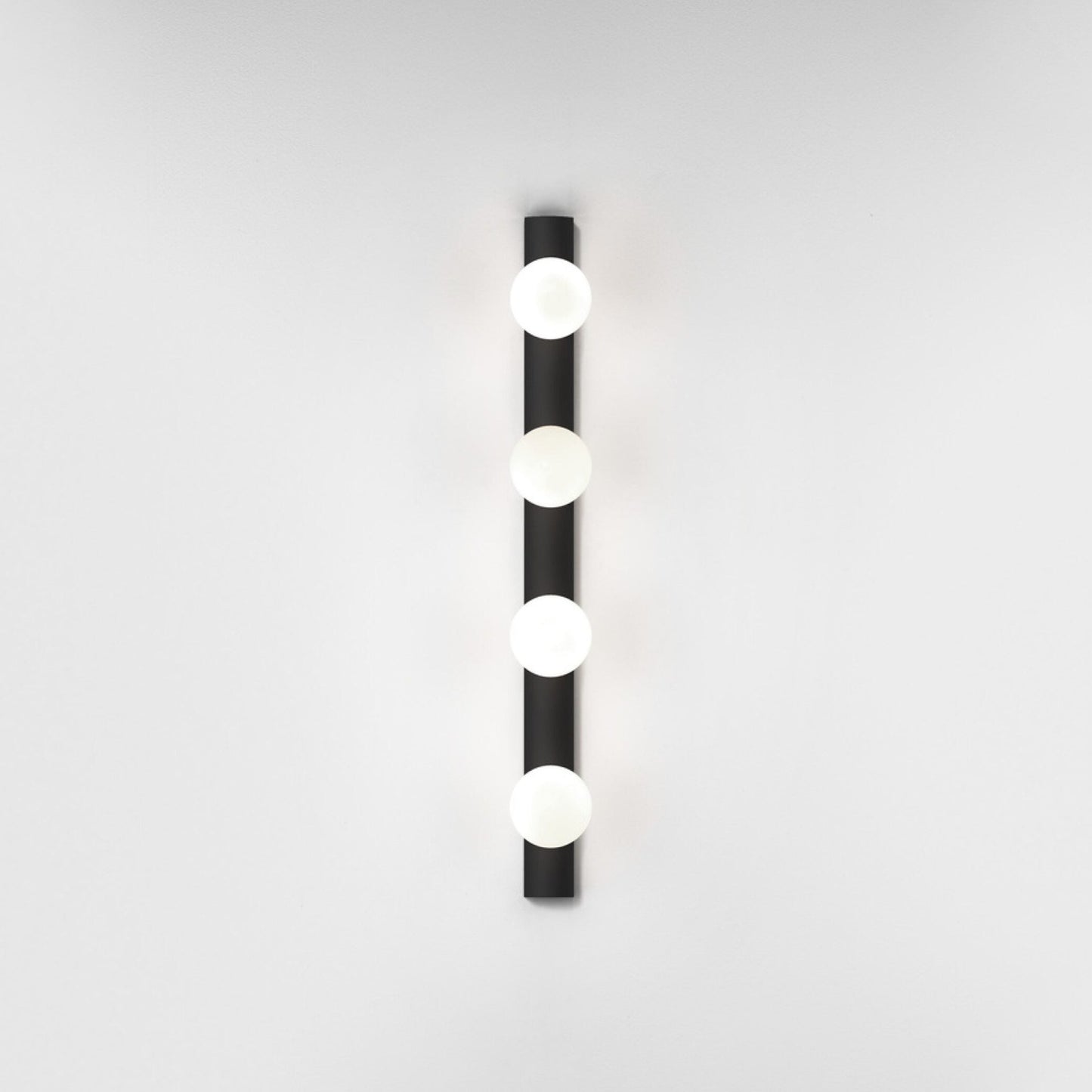 Astro Lighting - Applique - Cabaret 4 II