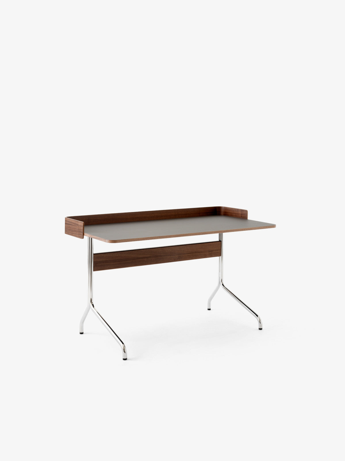 And Tradition - Bureau - Pavilion AV17