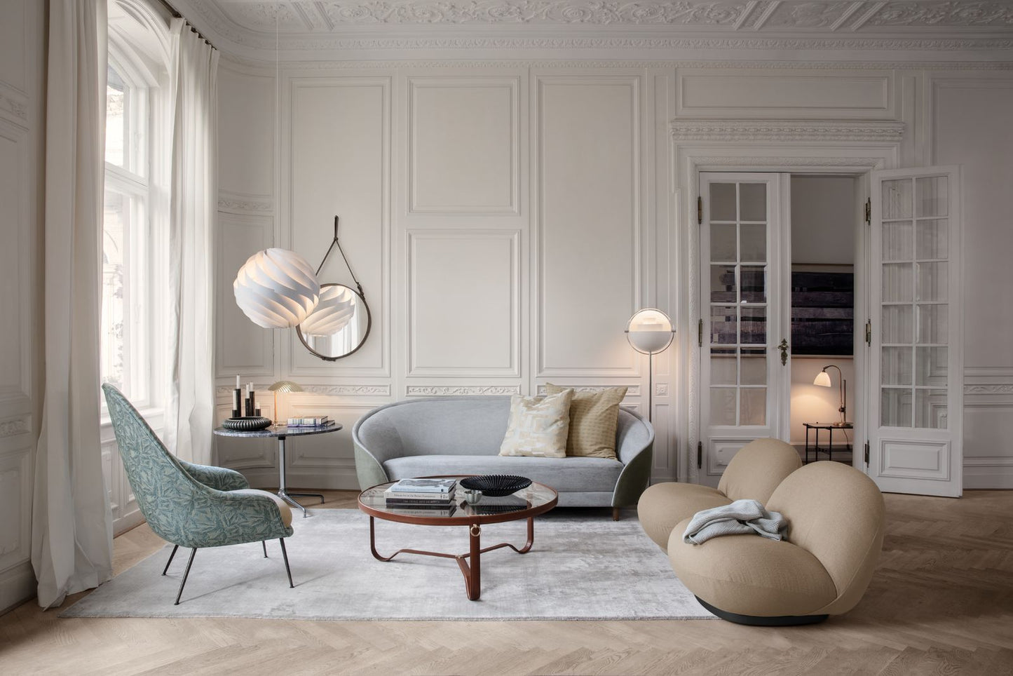 Gubi - Fauteuil - Pacha Lounge Chair cat d, de Pierre Paulin