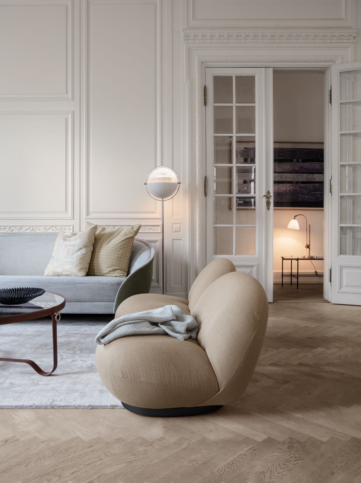 Gubi - Fauteuil - Pacha Lounge Chair cat d, de Pierre Paulin
