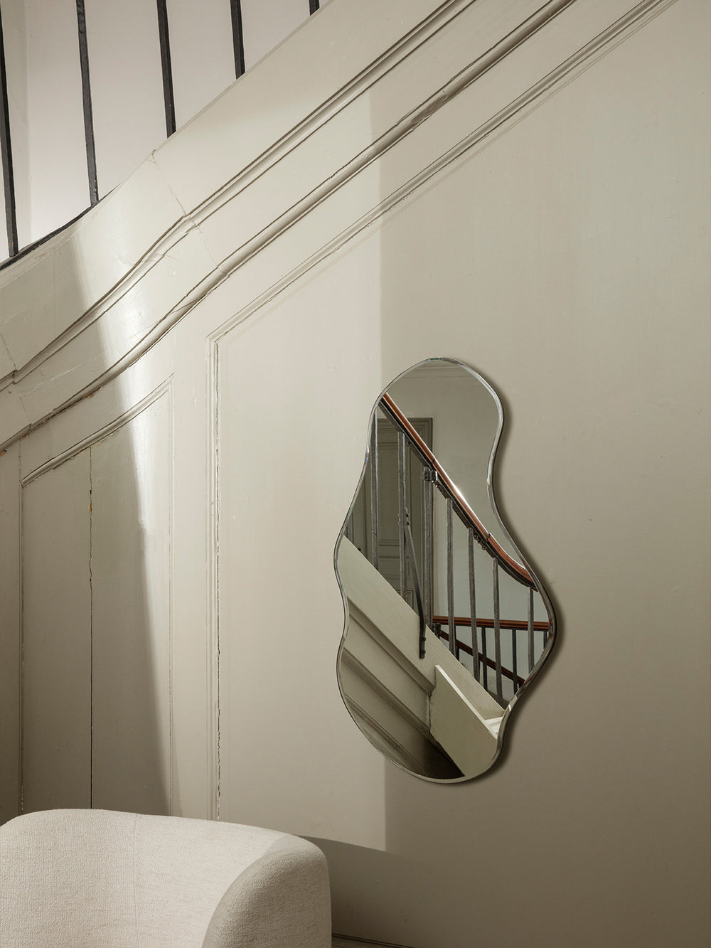 Ferm Living - Miroir mural Pond - Grand - Chrome foncé