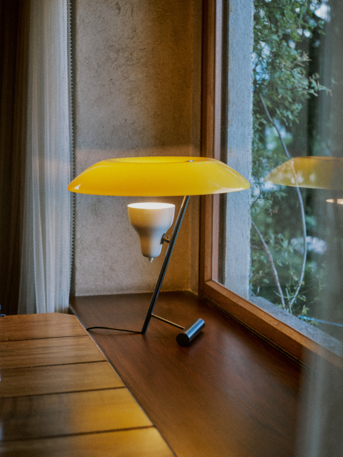 Astep - Lampe de table - Modèle 548 Dark Brass - orange