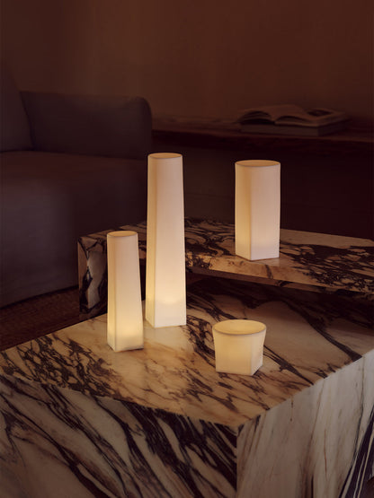 Audo Copenhagen -  Lampe de table - Bougie sans flamme Ignus, H 20 cm