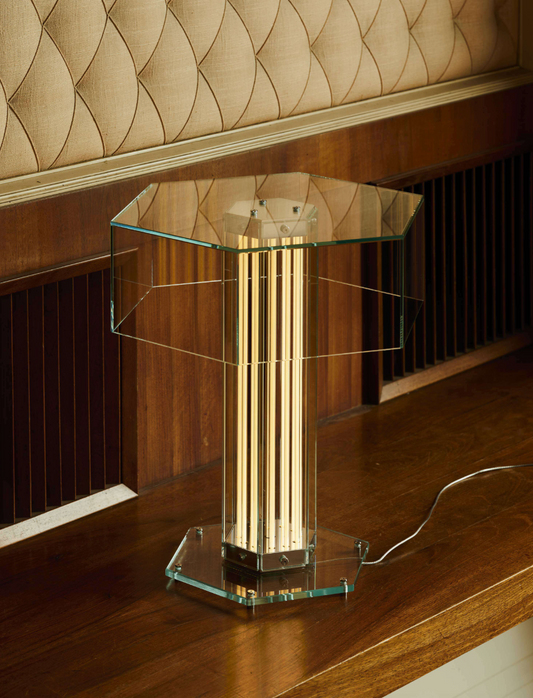 Flos - lampe de table SuperWire T par Formafantasma