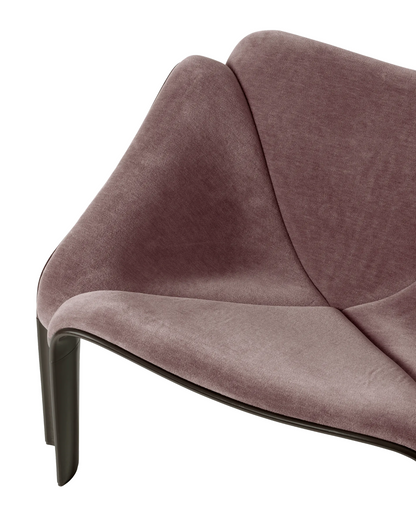Gubi - F300 Lounge Chair par Pierre Paulin