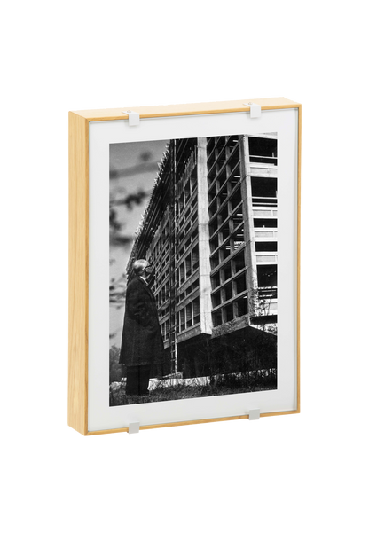 Nemo - Le Cadre Parfait de le Corbusier