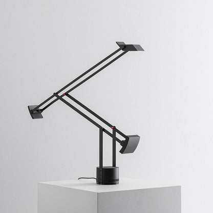 Artemide - Lampe de bureau - Tizio noire LED intégrée